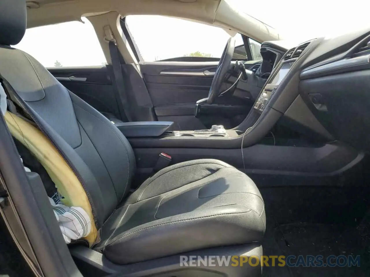 7 fotografías del automóvil dañado 3FA6P0K97KR121781 FORD FUSION 2019