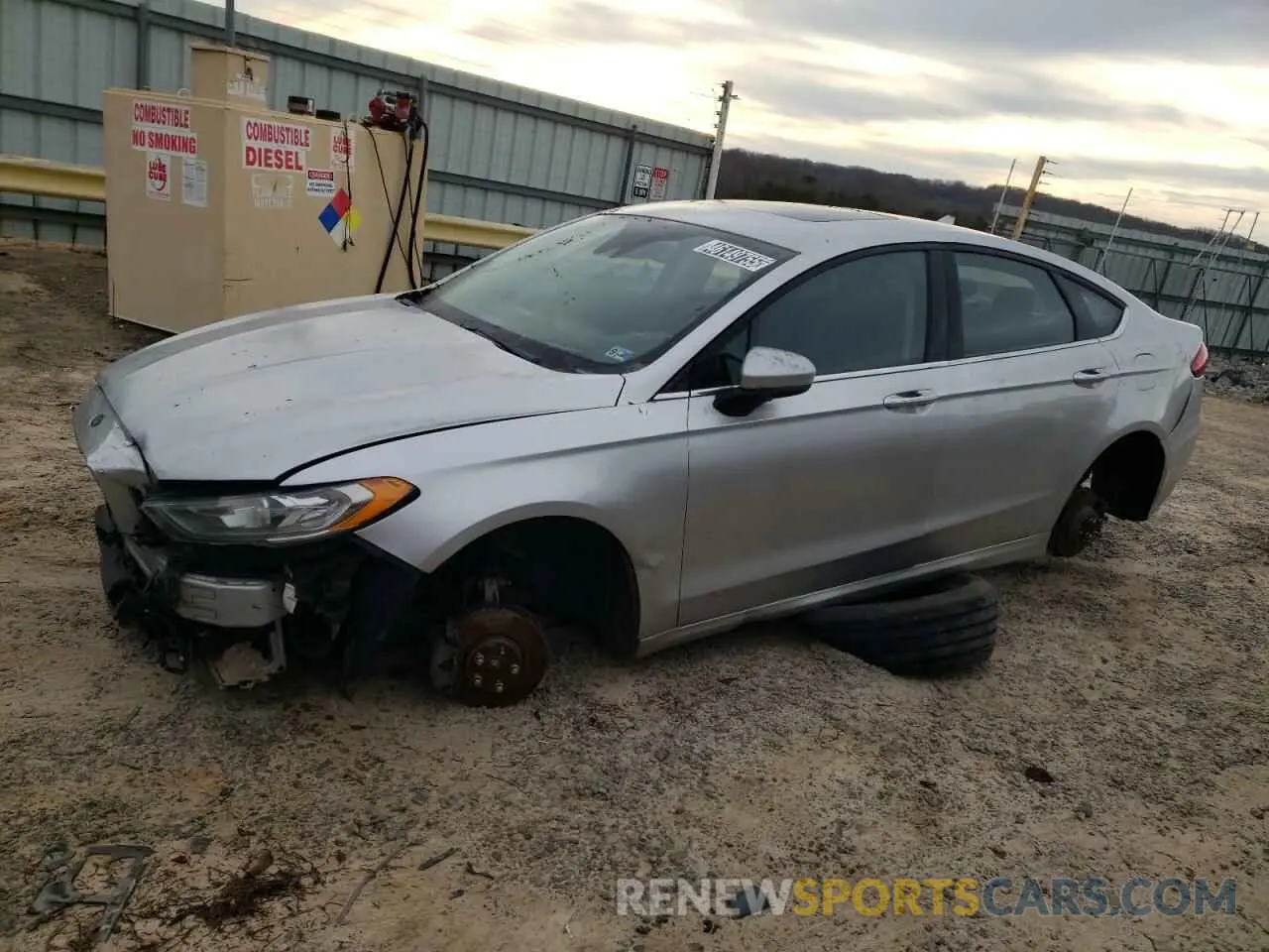 1 fotografías del automóvil dañado 3FA6P0LU0KR140157 FORD FUSION 2019