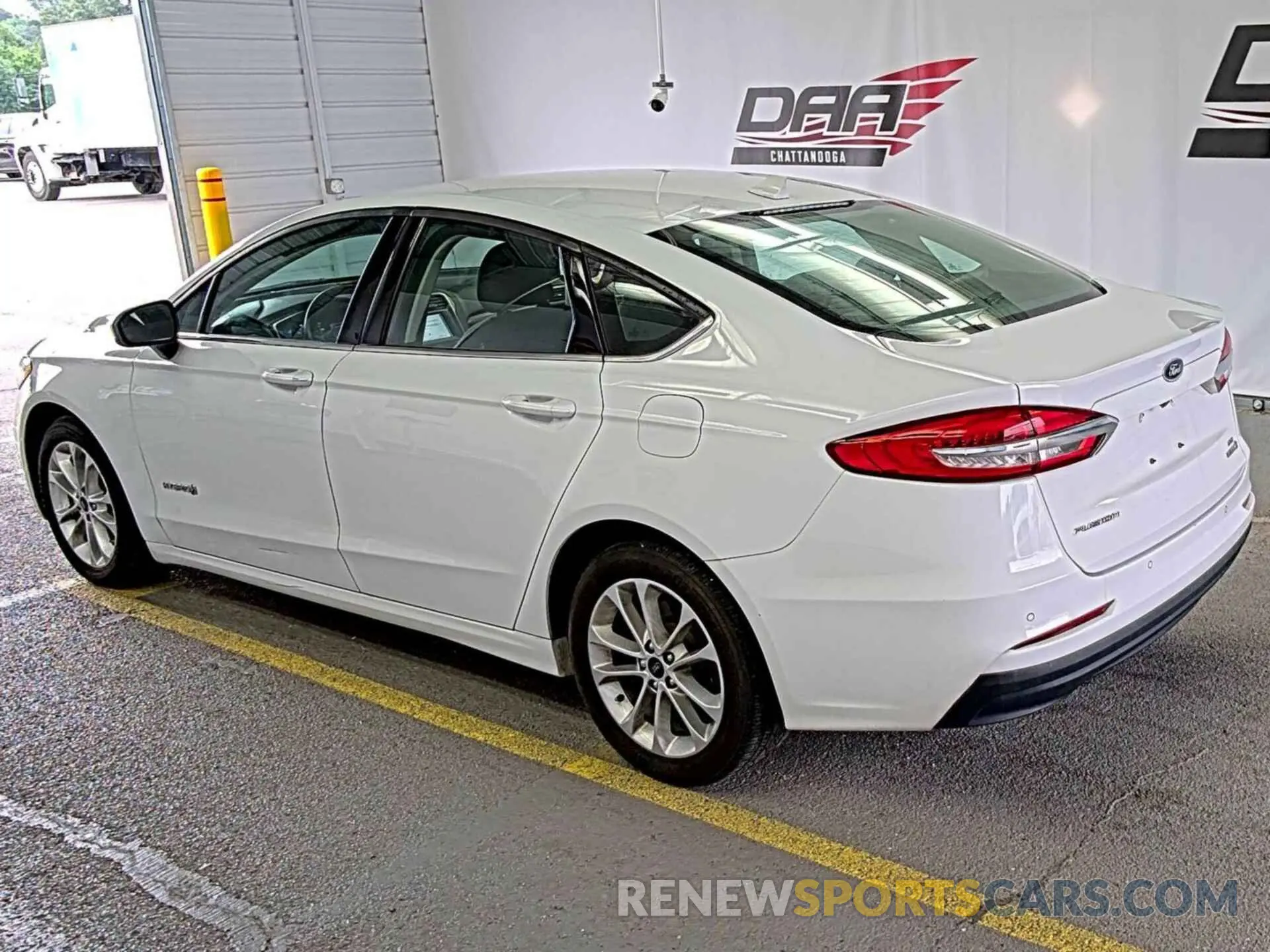 31 fotografías del automóvil dañado 3FA6P0LU0KR285585 FORD FUSION 2019