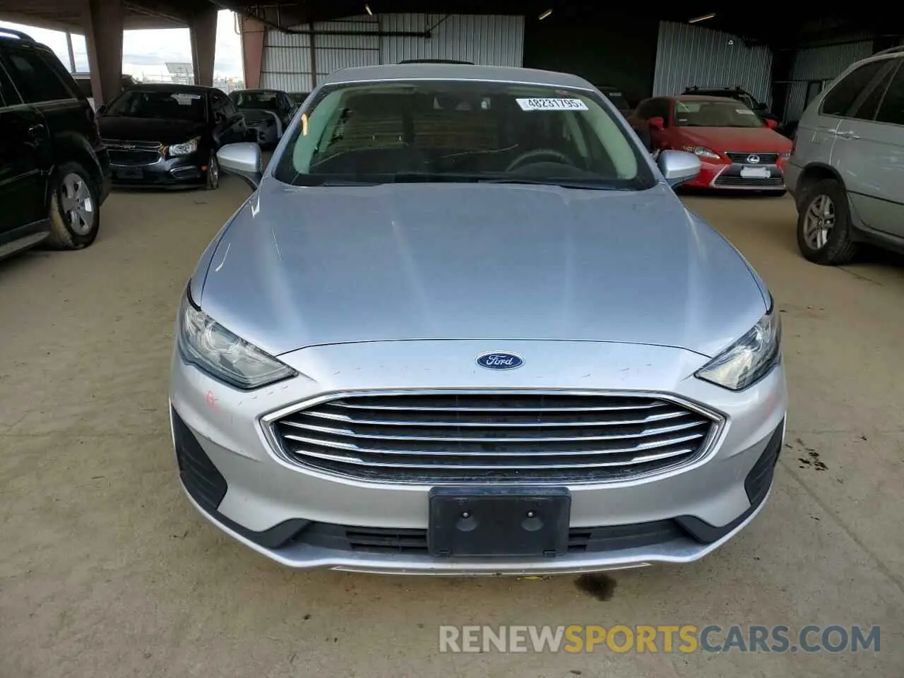 5 fotografías del automóvil dañado 3FA6P0LU1KR105742 FORD FUSION 2019