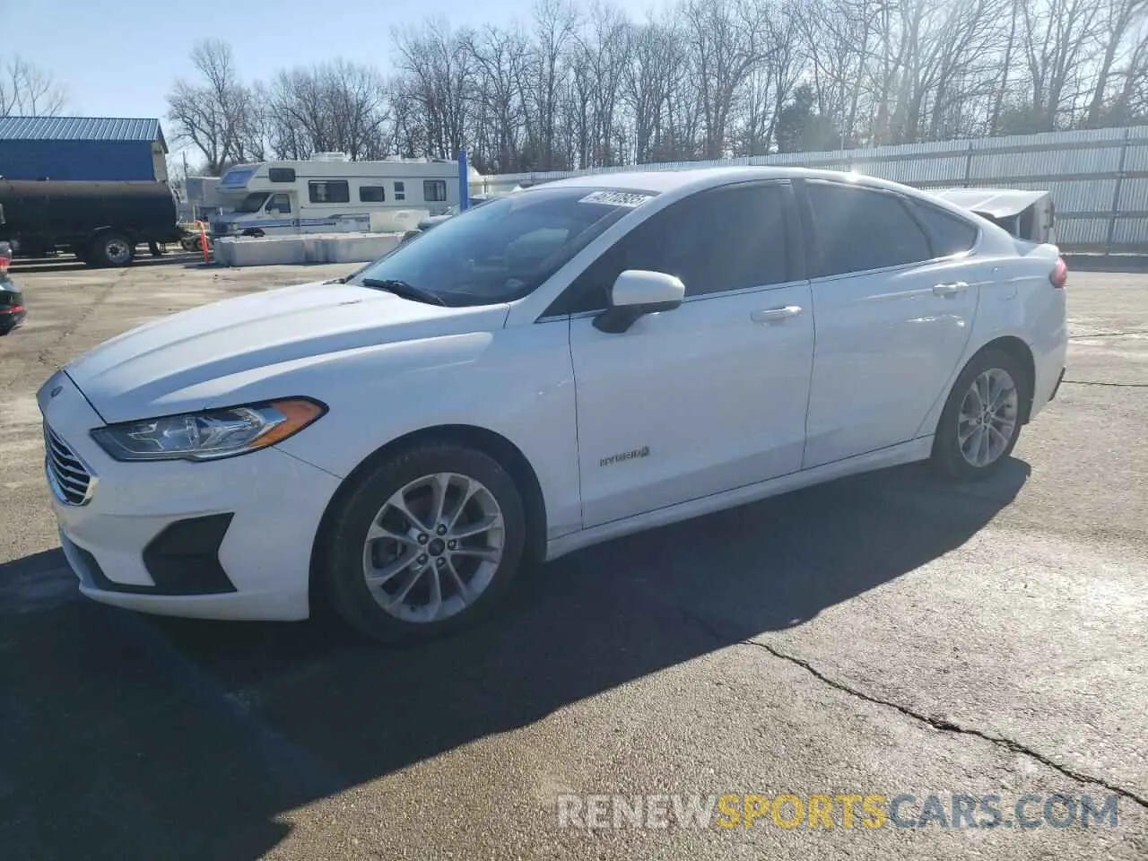1 fotografías del automóvil dañado 3FA6P0LU1KR182594 FORD FUSION 2019