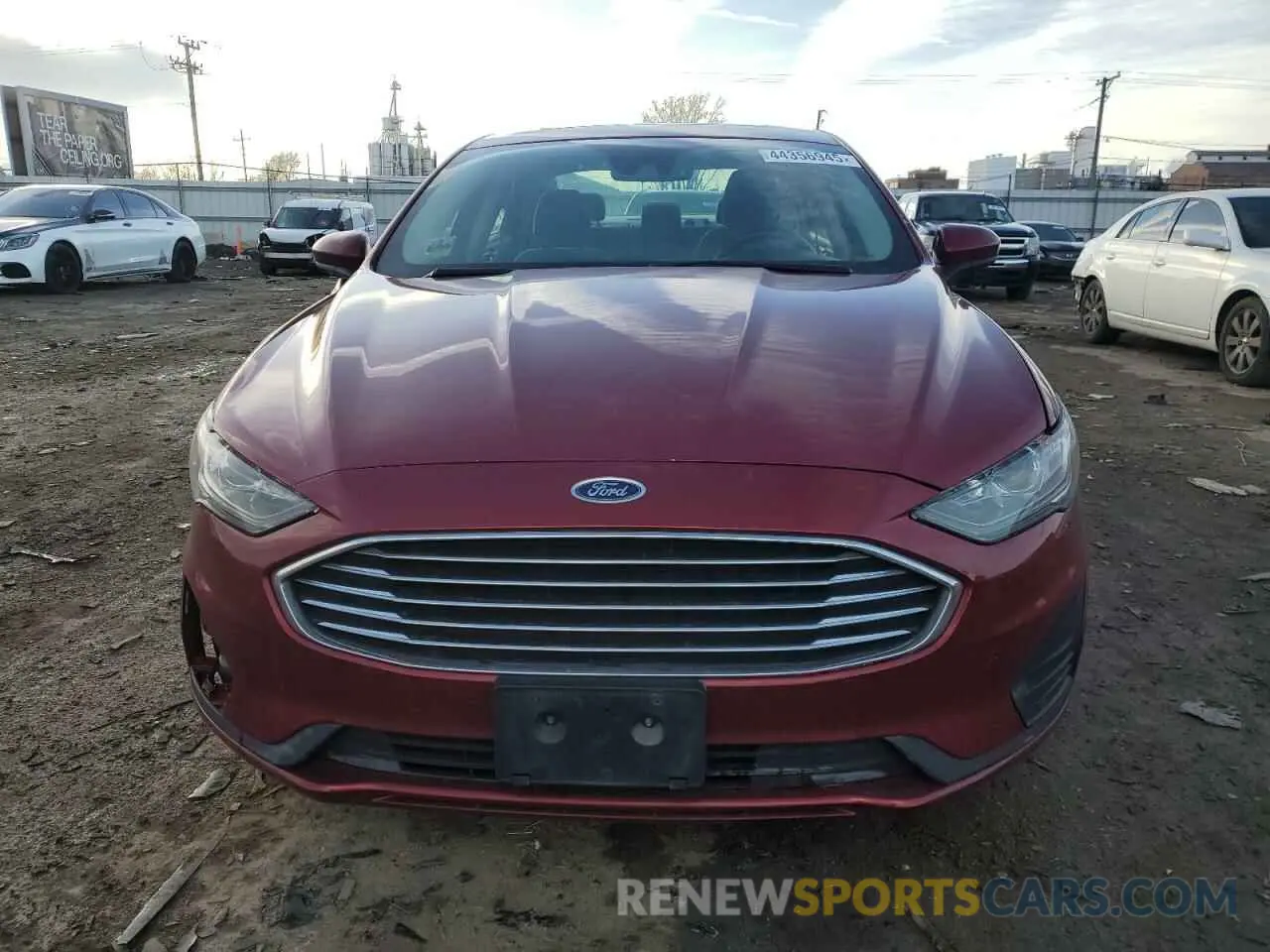 5 fotografías del automóvil dañado 3FA6P0LU1KR187648 FORD FUSION 2019