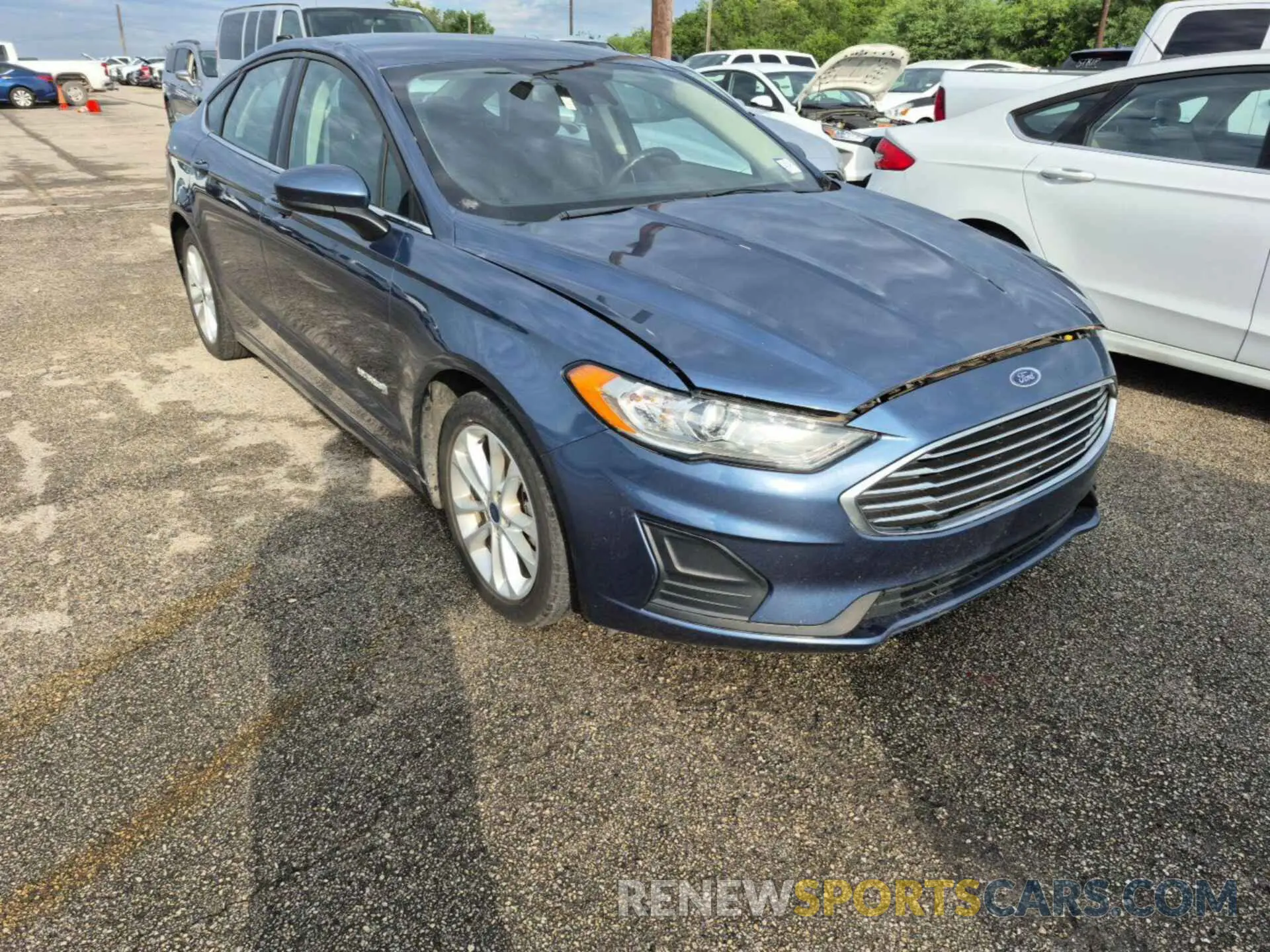 7 fotografías del automóvil dañado 3FA6P0LU1KR255673 FORD FUSION 2019