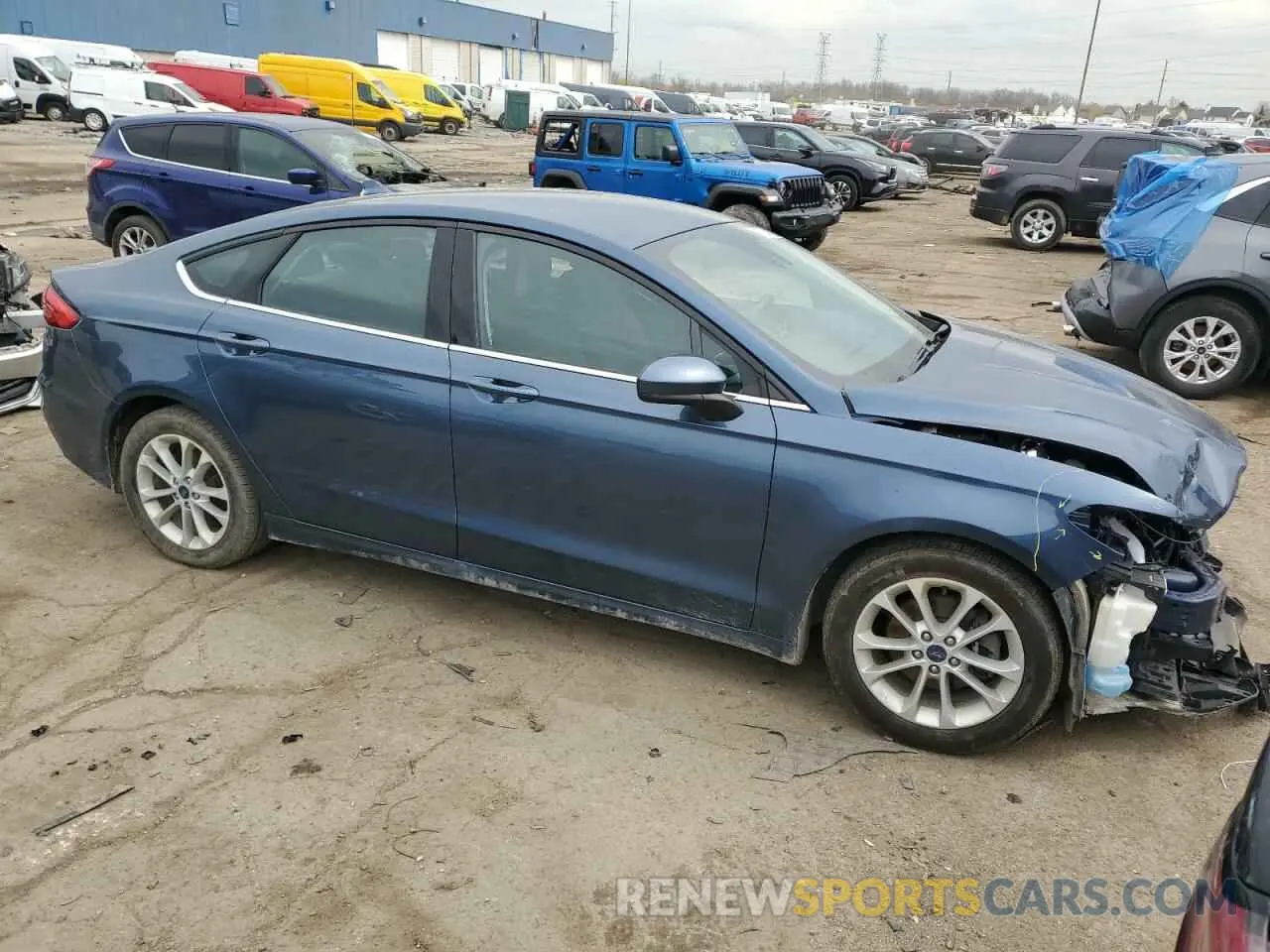 4 fotografías del automóvil dañado 3FA6P0LU2KR168154 FORD FUSION 2019