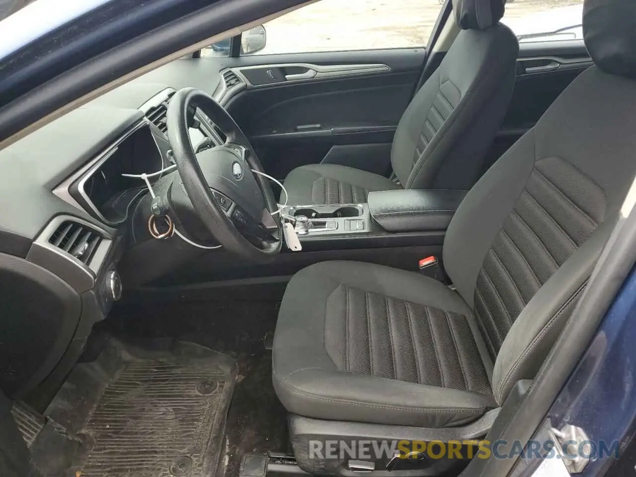 7 fotografías del automóvil dañado 3FA6P0LU2KR168154 FORD FUSION 2019