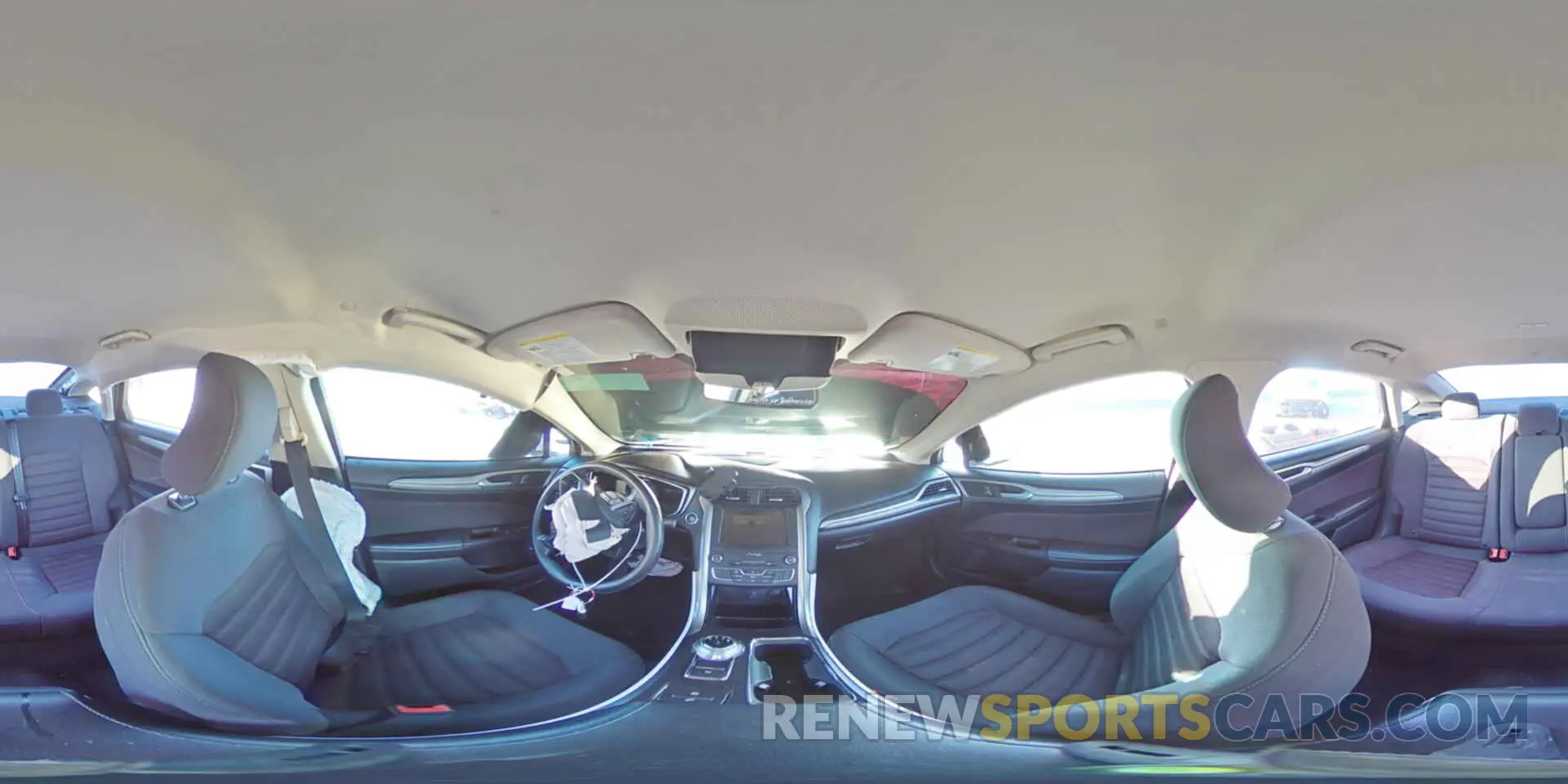 12 fotografías del automóvil dañado 3FA6P0LU2KR179056 FORD FUSION 2019