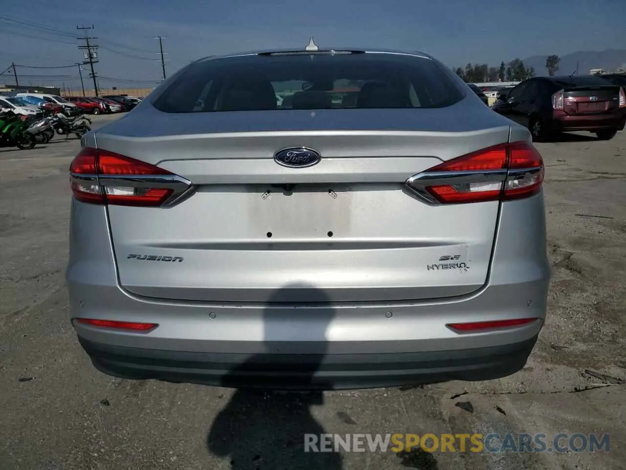 6 fotografías del automóvil dañado 3FA6P0LU2KR261708 FORD FUSION 2019