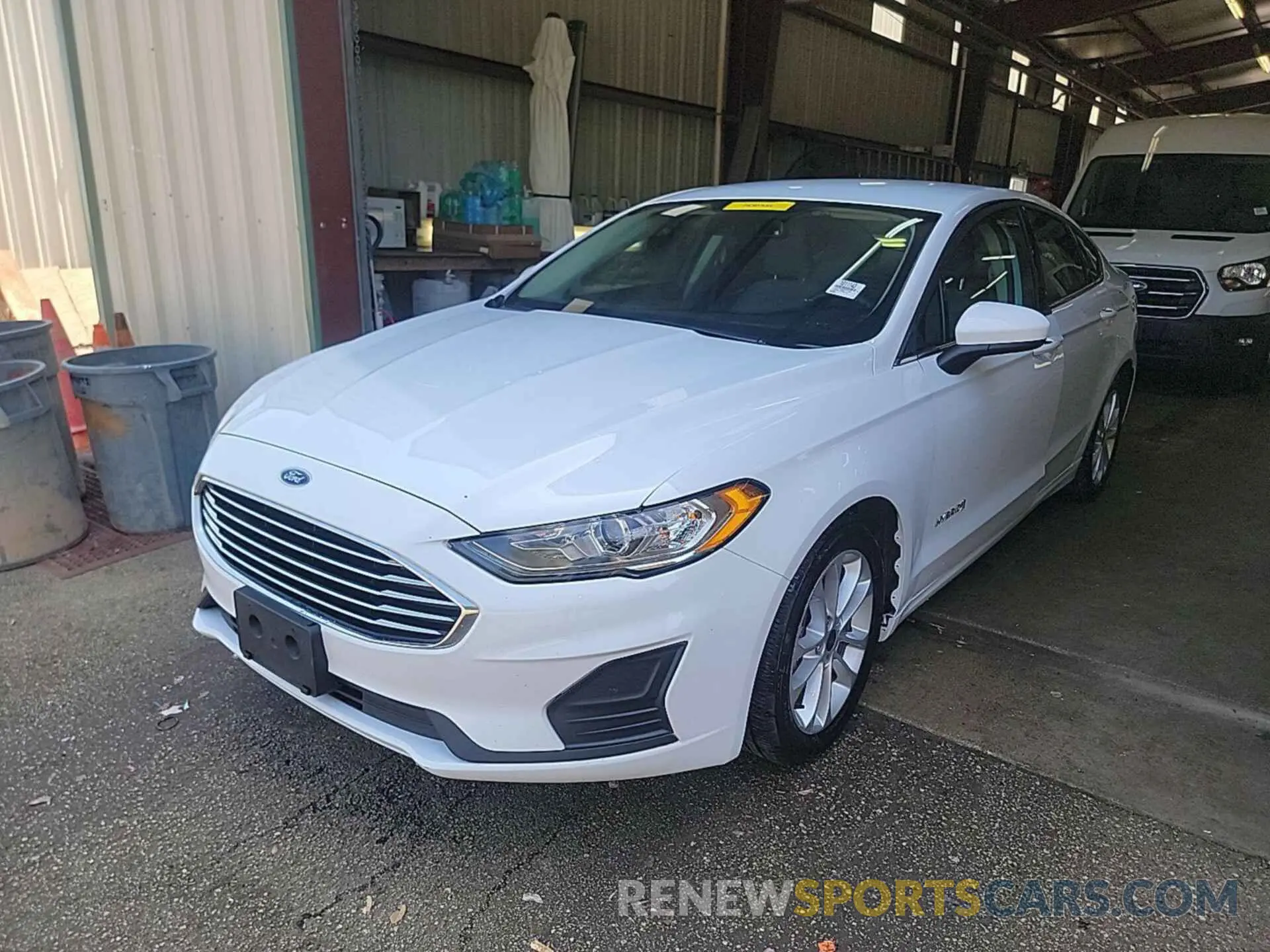 20 fotografías del automóvil dañado 3FA6P0LU2KR269176 FORD FUSION 2019