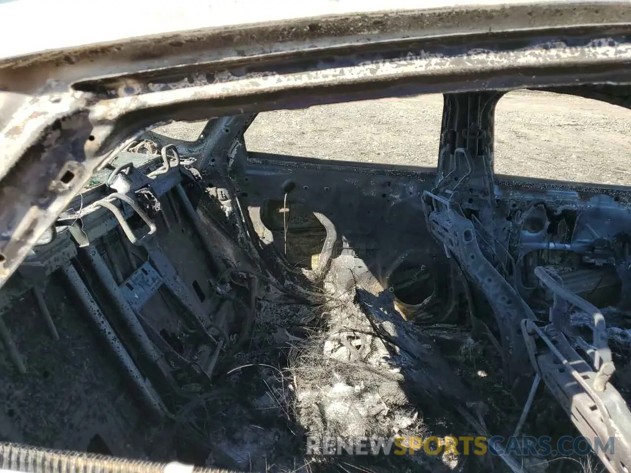 10 fotografías del automóvil dañado 3FA6P0LU2KR272093 FORD FUSION 2019