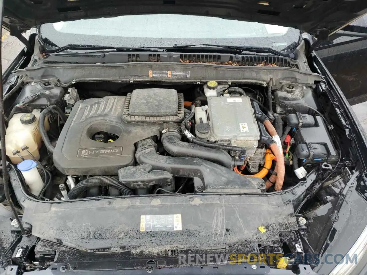 11 fotografías del automóvil dañado 3FA6P0LU3KR167210 FORD FUSION 2019
