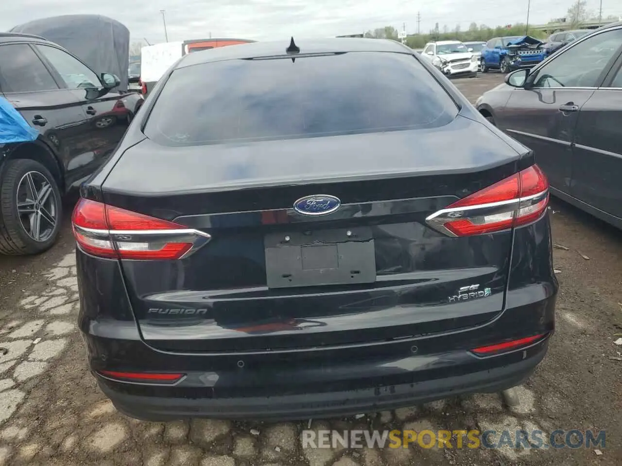 6 fotografías del automóvil dañado 3FA6P0LU3KR167210 FORD FUSION 2019