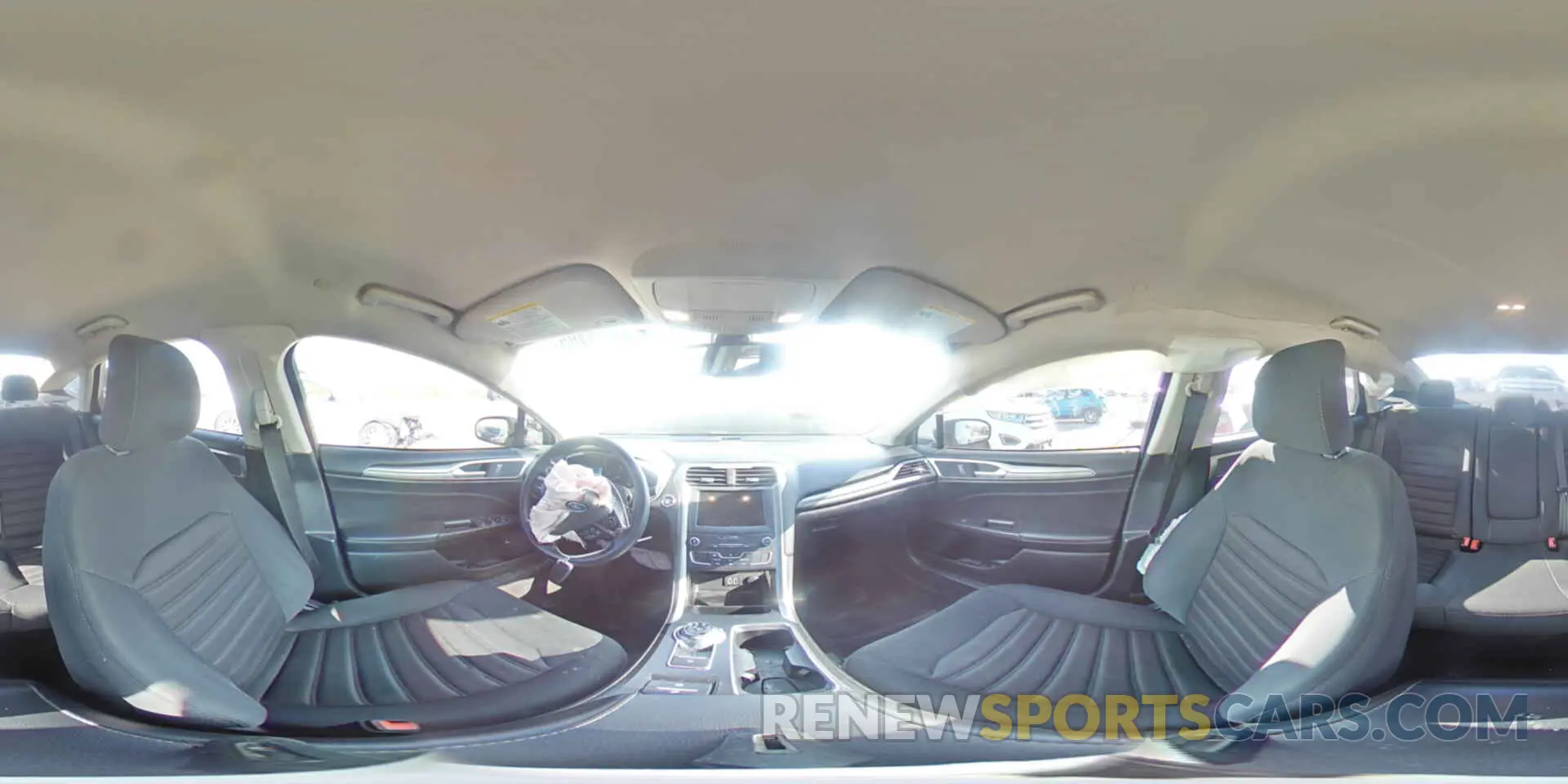 14 fotografías del automóvil dañado 3FA6P0LU3KR183097 FORD FUSION 2019