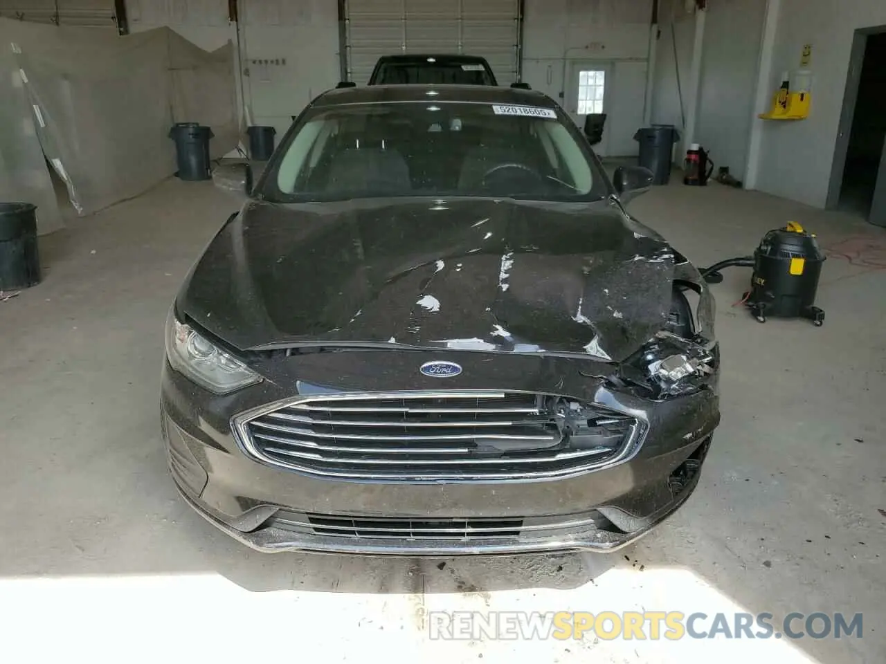 5 fotografías del automóvil dañado 3FA6P0LU3KR226062 FORD FUSION 2019