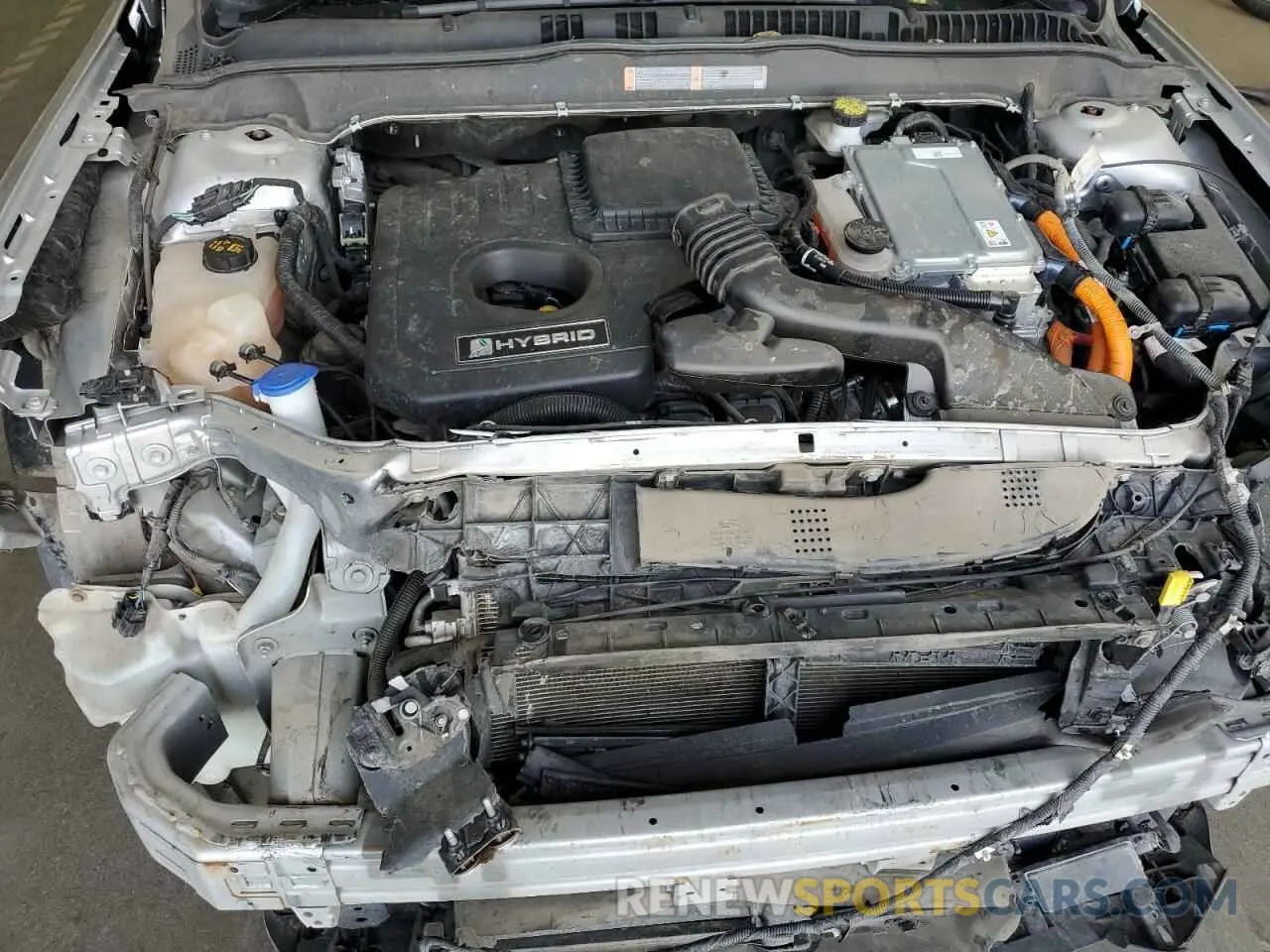 11 fotografías del automóvil dañado 3FA6P0LU3KR272121 FORD FUSION 2019