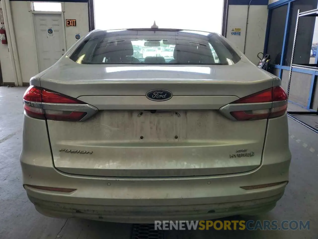 6 fotografías del automóvil dañado 3FA6P0LU3KR272121 FORD FUSION 2019