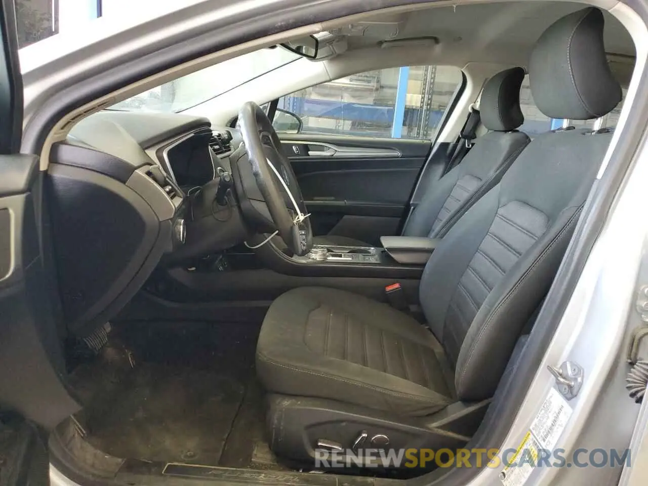 7 fotografías del automóvil dañado 3FA6P0LU3KR272121 FORD FUSION 2019