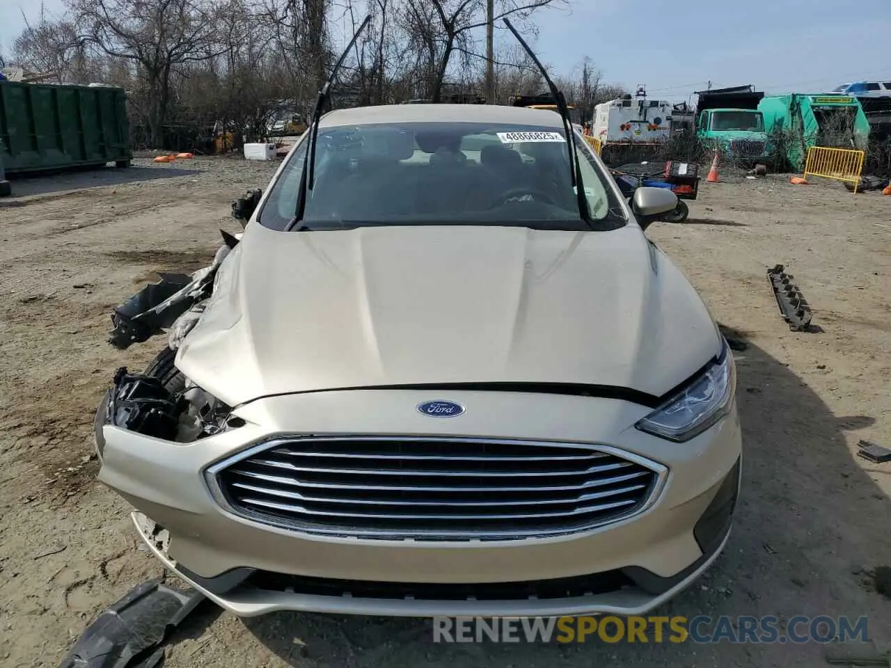 5 fotografías del automóvil dañado 3FA6P0LU4KR146365 FORD FUSION 2019
