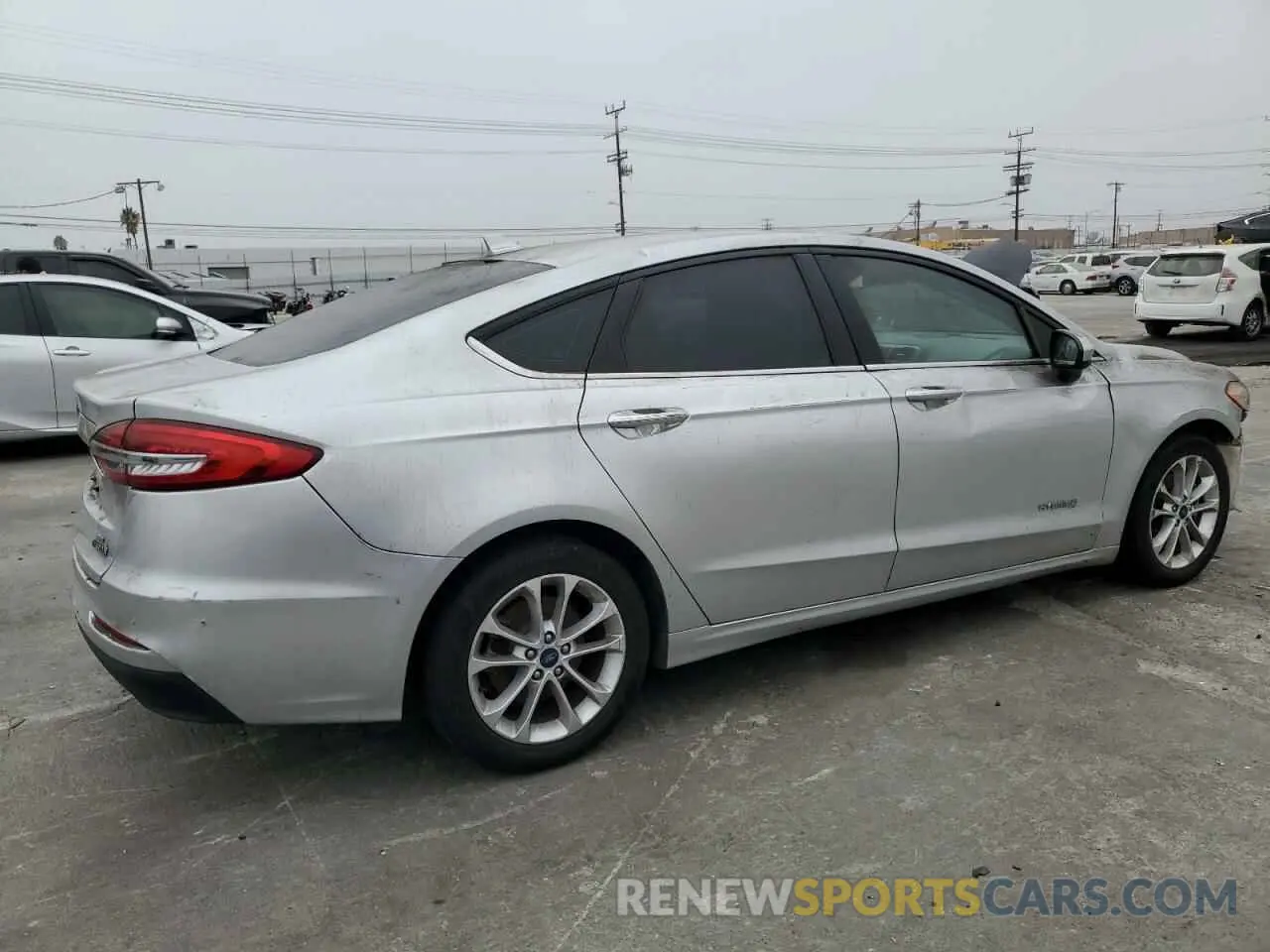 3 fotografías del automóvil dañado 3FA6P0LU4KR265436 FORD FUSION 2019