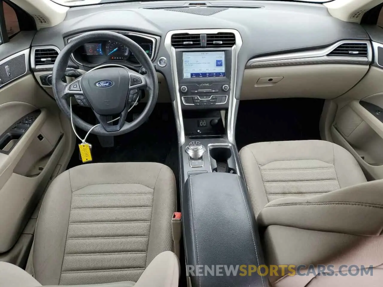 8 fotografías del automóvil dañado 3FA6P0LU5KR137836 FORD FUSION 2019