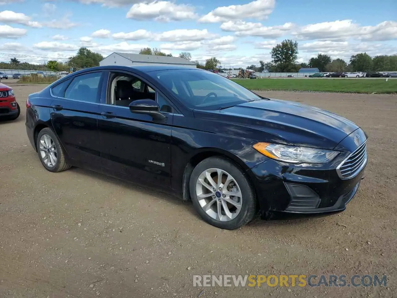 4 fotografías del automóvil dañado 3FA6P0LU5KR166852 FORD FUSION 2019
