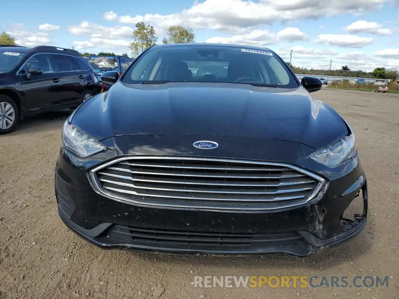 5 fotografías del automóvil dañado 3FA6P0LU5KR166852 FORD FUSION 2019