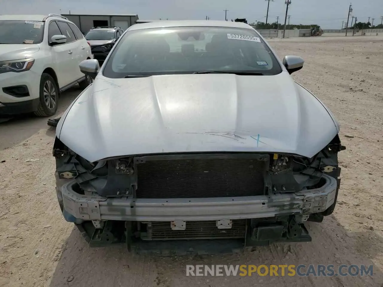 5 fotografías del automóvil dañado 3FA6P0LU5KR187765 FORD FUSION 2019
