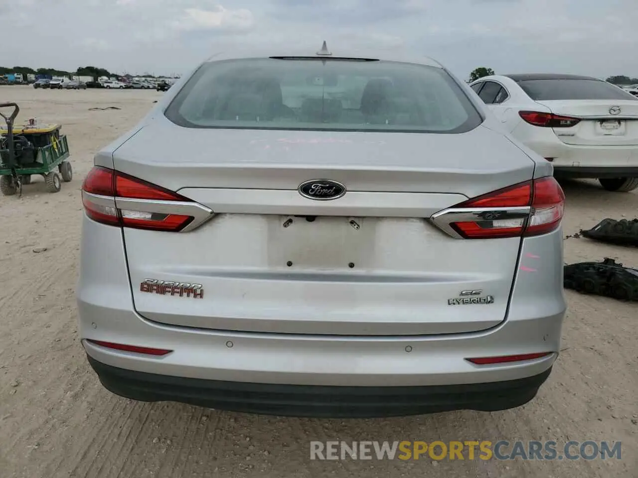 6 fotografías del automóvil dañado 3FA6P0LU5KR187765 FORD FUSION 2019