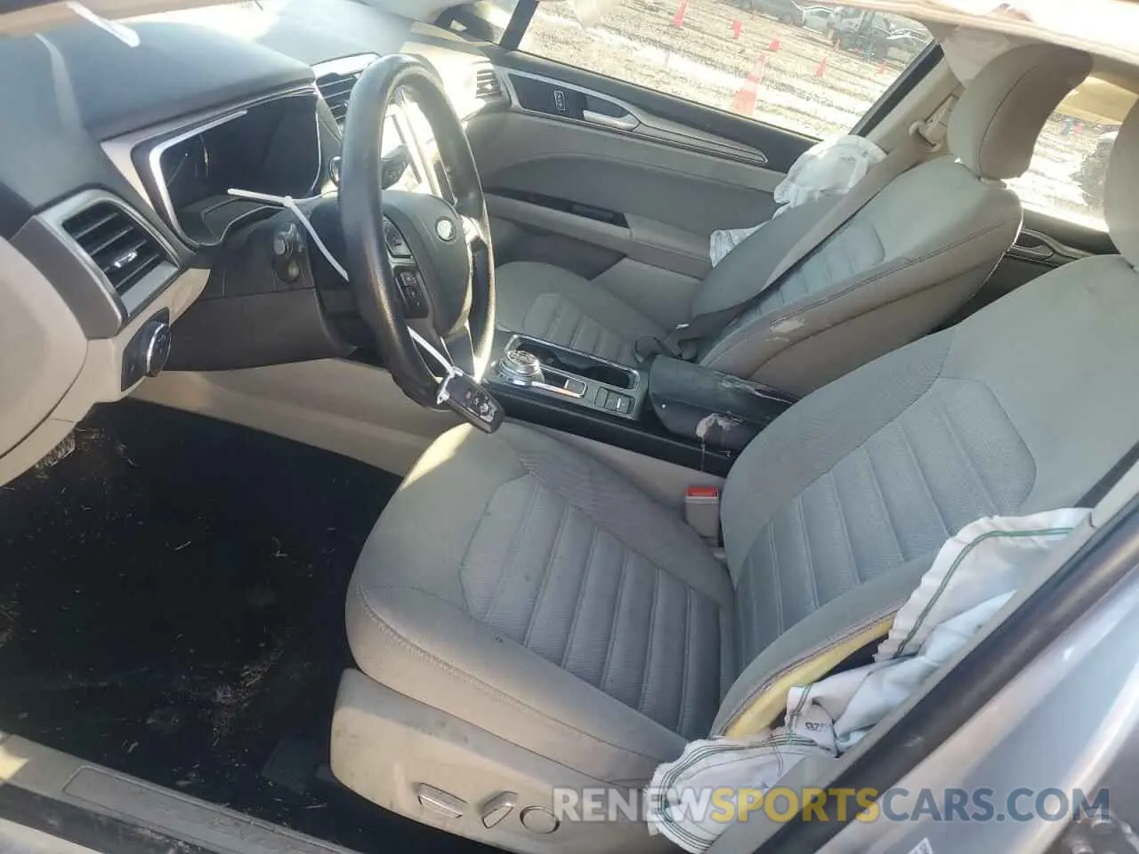 7 fotografías del automóvil dañado 3FA6P0LU5KR205570 FORD FUSION 2019