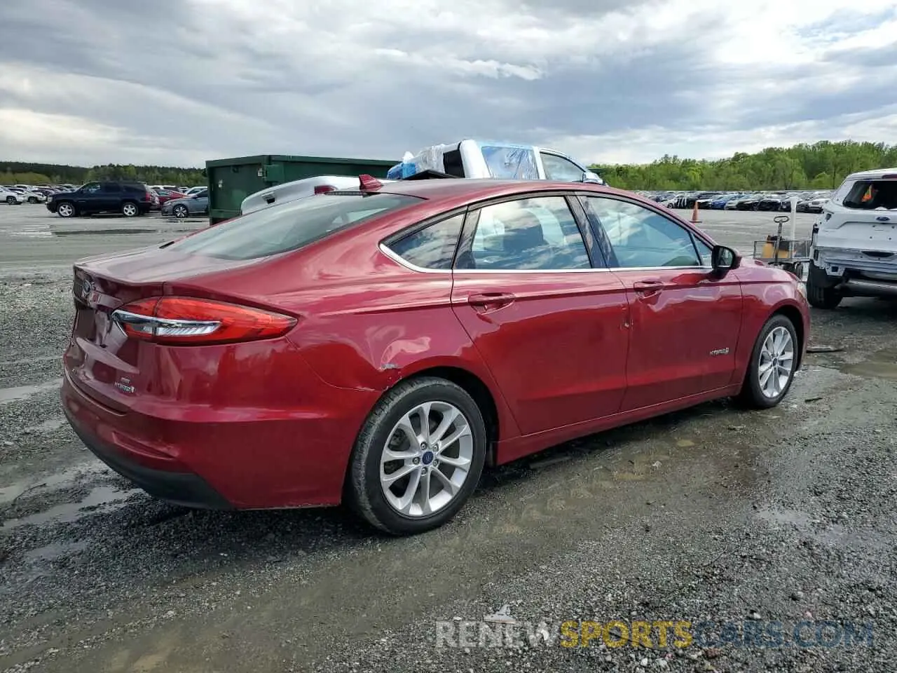 3 fotografías del automóvil dañado 3FA6P0LU5KR240917 FORD FUSION 2019