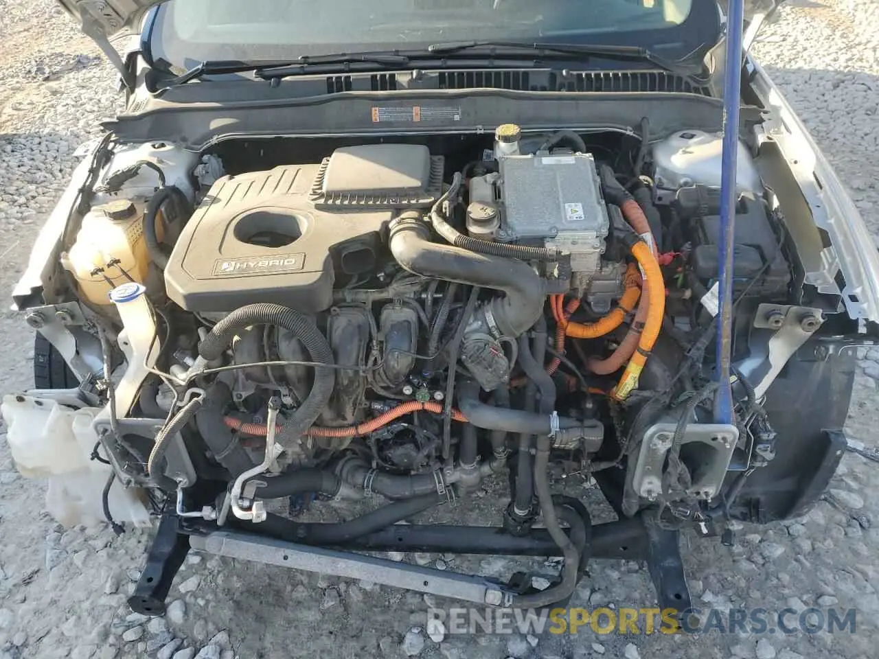 11 fotografías del automóvil dañado 3FA6P0LU5KR262156 FORD FUSION 2019