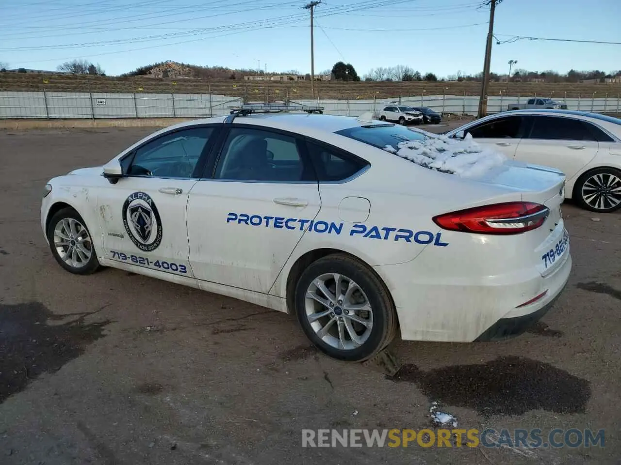 2 fotografías del automóvil dañado 3FA6P0LU6KR263171 FORD FUSION 2019