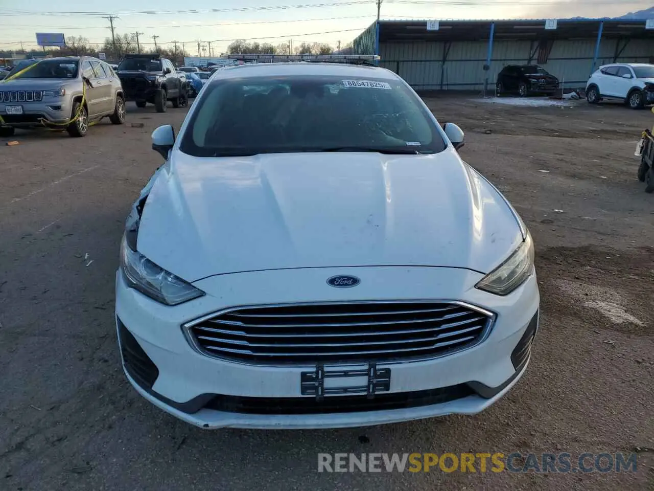 5 fotografías del automóvil dañado 3FA6P0LU6KR263171 FORD FUSION 2019