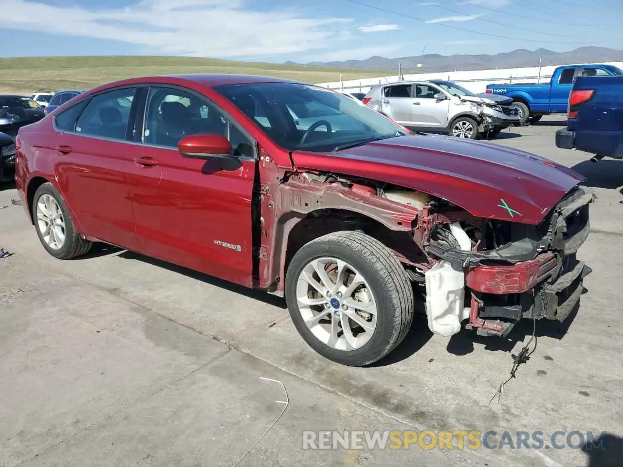4 fotografías del automóvil dañado 3FA6P0LU6KR263901 FORD FUSION 2019