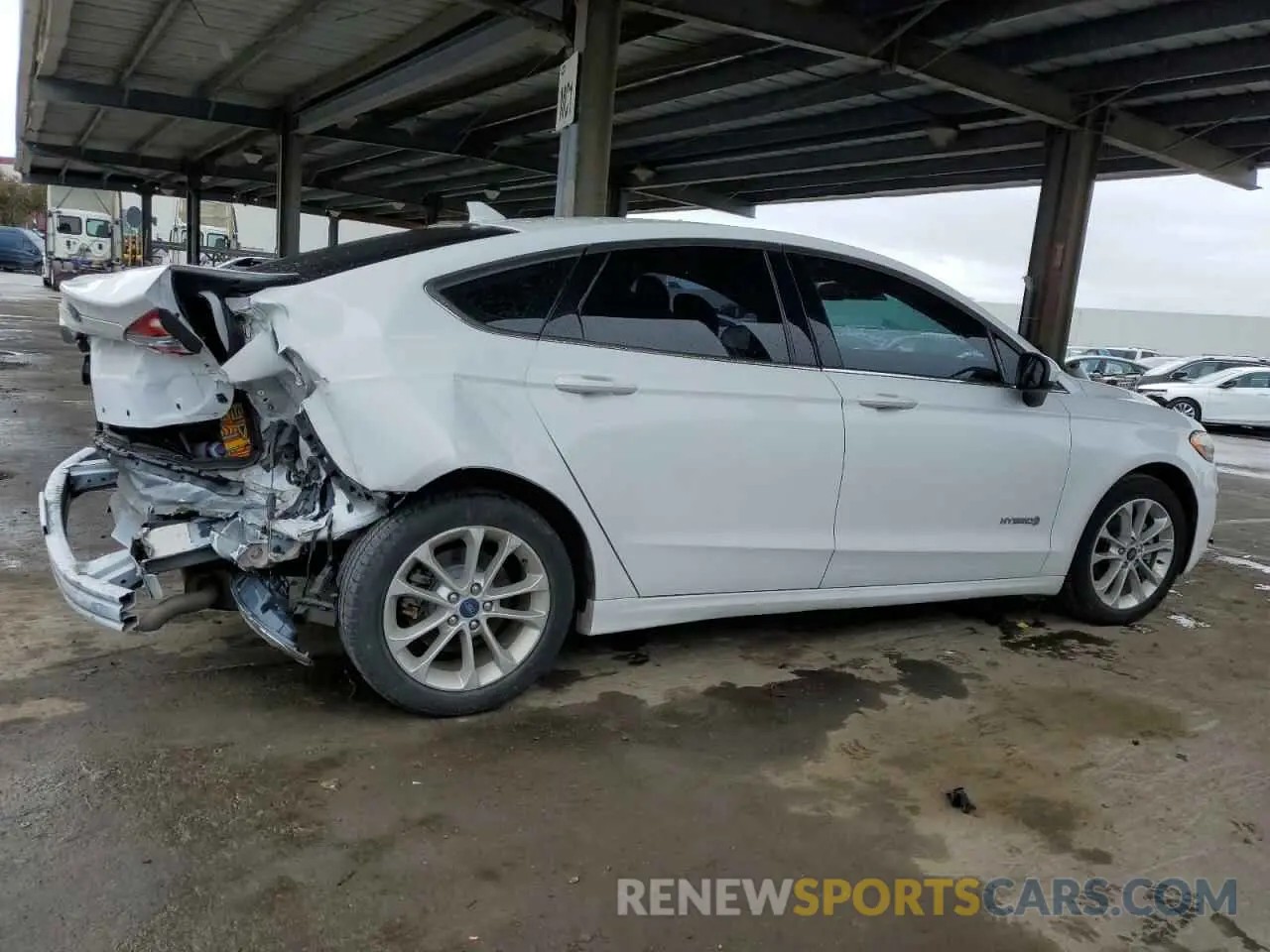 3 fotografías del automóvil dañado 3FA6P0LU7KR137787 FORD FUSION 2019