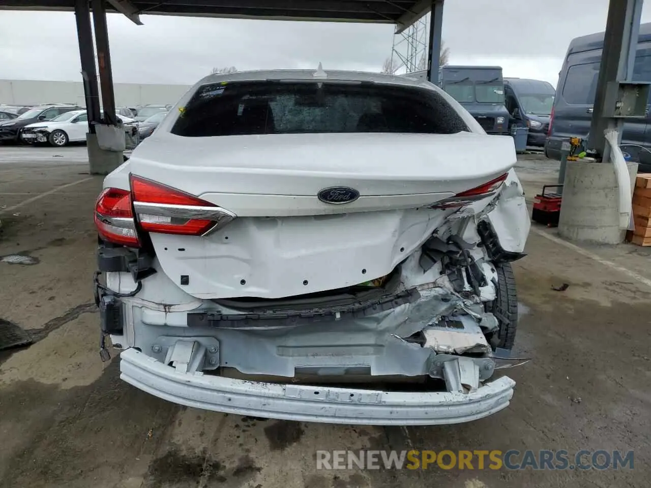 6 fotografías del automóvil dañado 3FA6P0LU7KR137787 FORD FUSION 2019