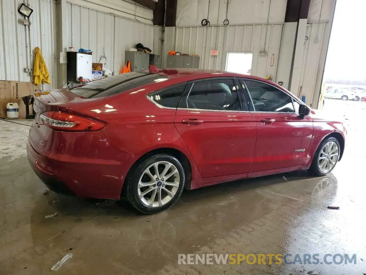 3 fotografías del automóvil dañado 3FA6P0LU7KR225576 FORD FUSION 2019