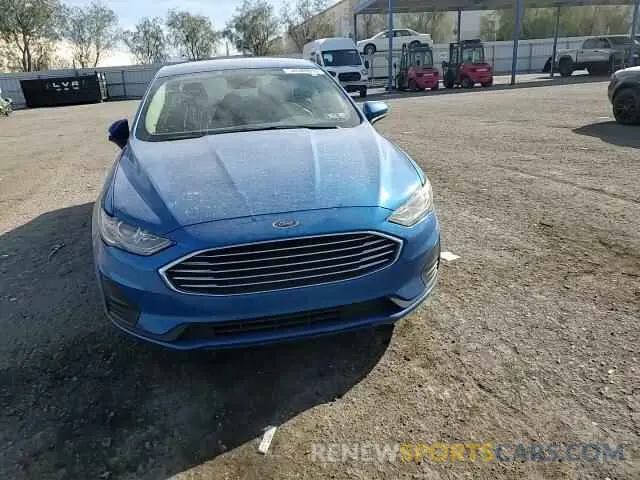 11 fotografías del automóvil dañado 3FA6P0LU7KR277239 FORD FUSION 2019