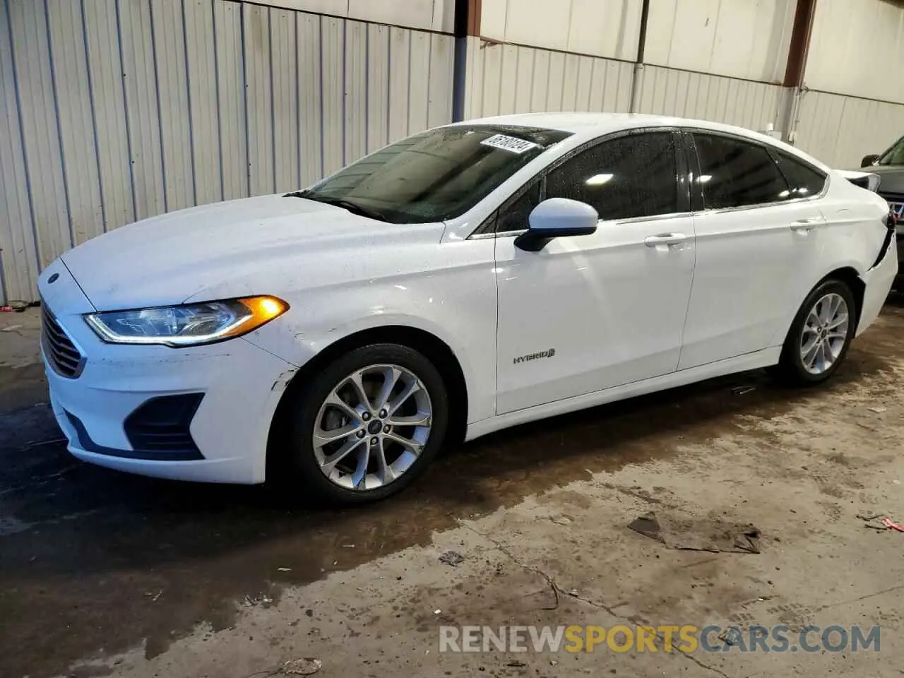 1 fotografías del automóvil dañado 3FA6P0LU8KR147521 FORD FUSION 2019