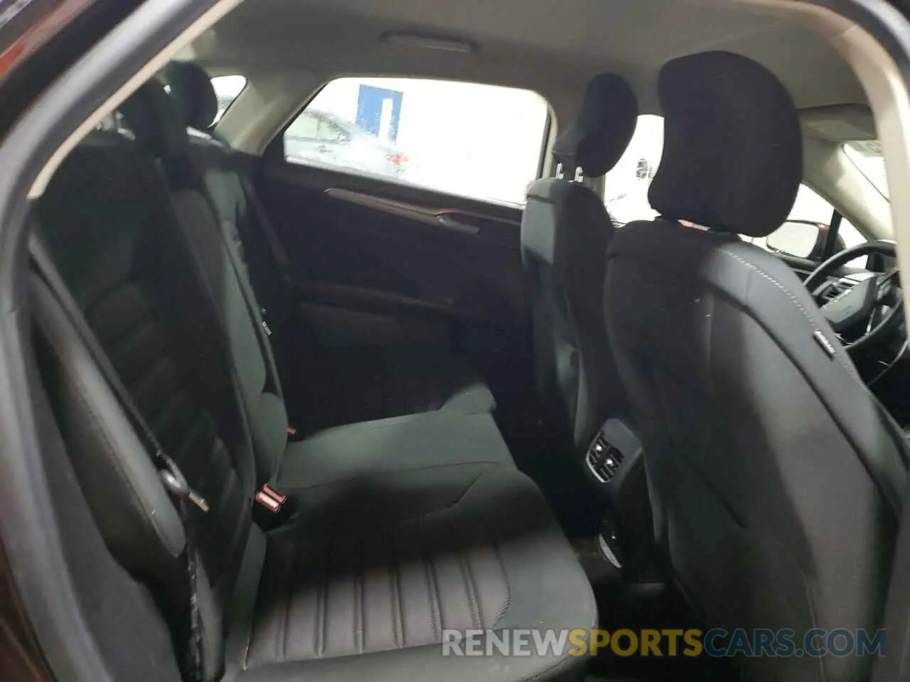 10 fotografías del automóvil dañado 3FA6P0LU8KR195634 FORD FUSION 2019