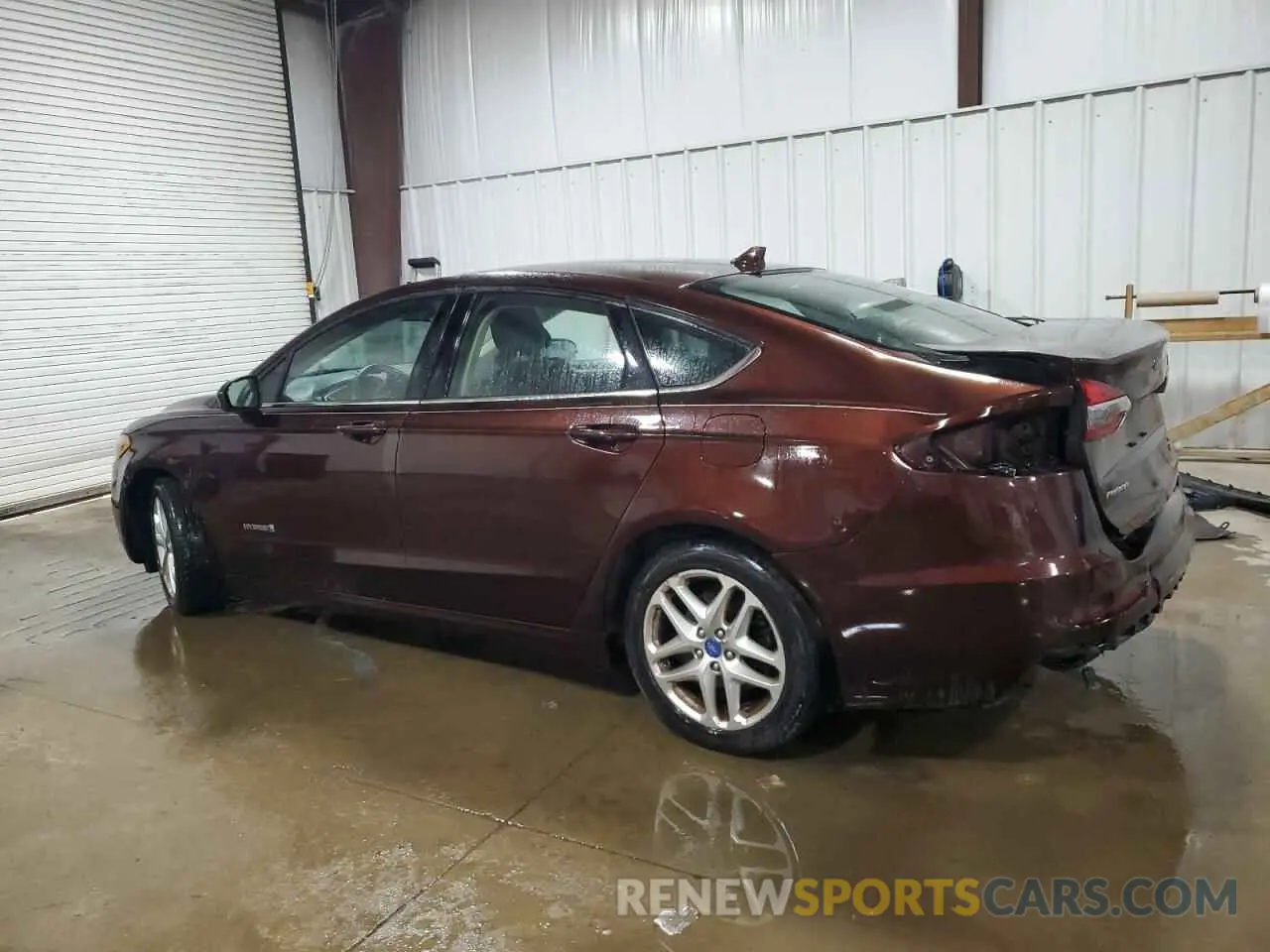2 fotografías del automóvil dañado 3FA6P0LU8KR195634 FORD FUSION 2019