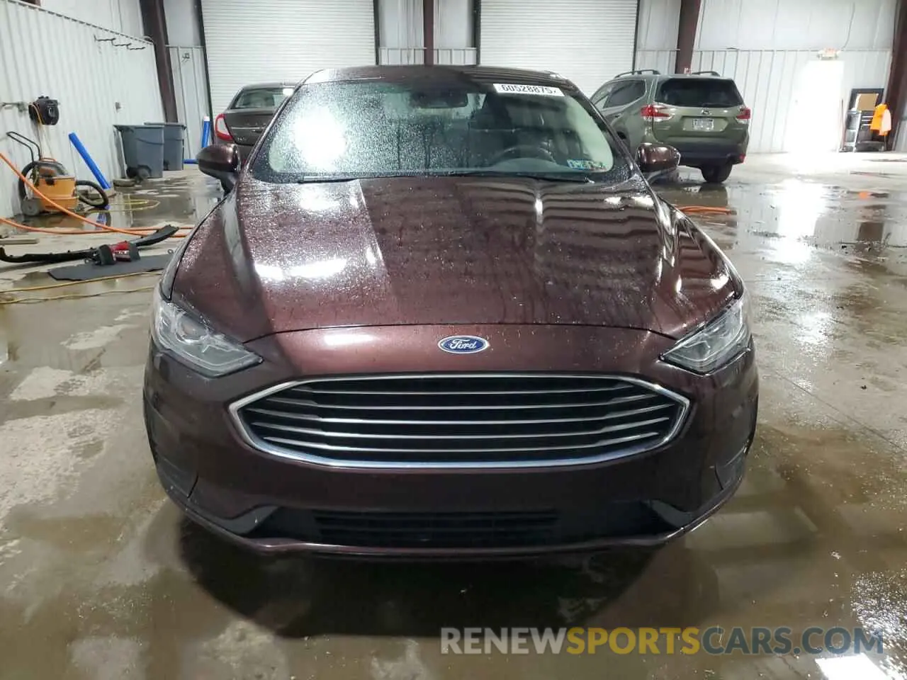 5 fotografías del automóvil dañado 3FA6P0LU8KR195634 FORD FUSION 2019