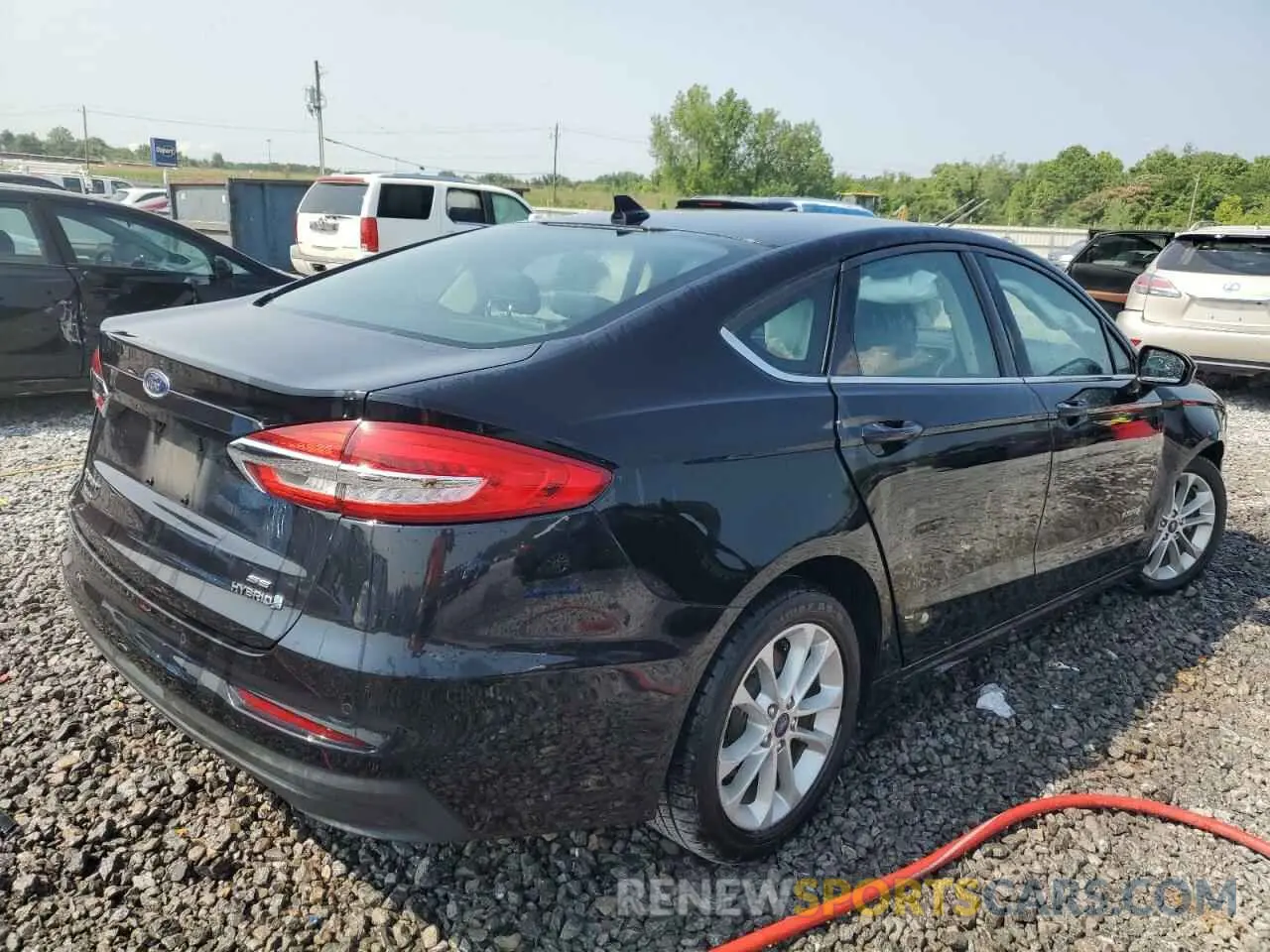 3 fotografías del automóvil dañado 3FA6P0LU9KR117248 FORD FUSION 2019
