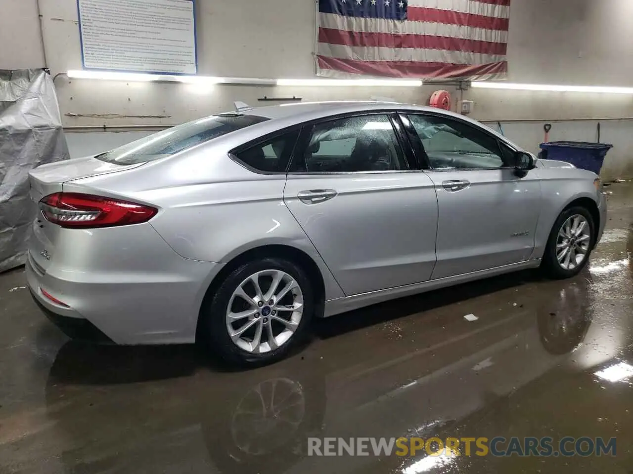 3 fotografías del automóvil dañado 3FA6P0LU9KR143882 FORD FUSION 2019