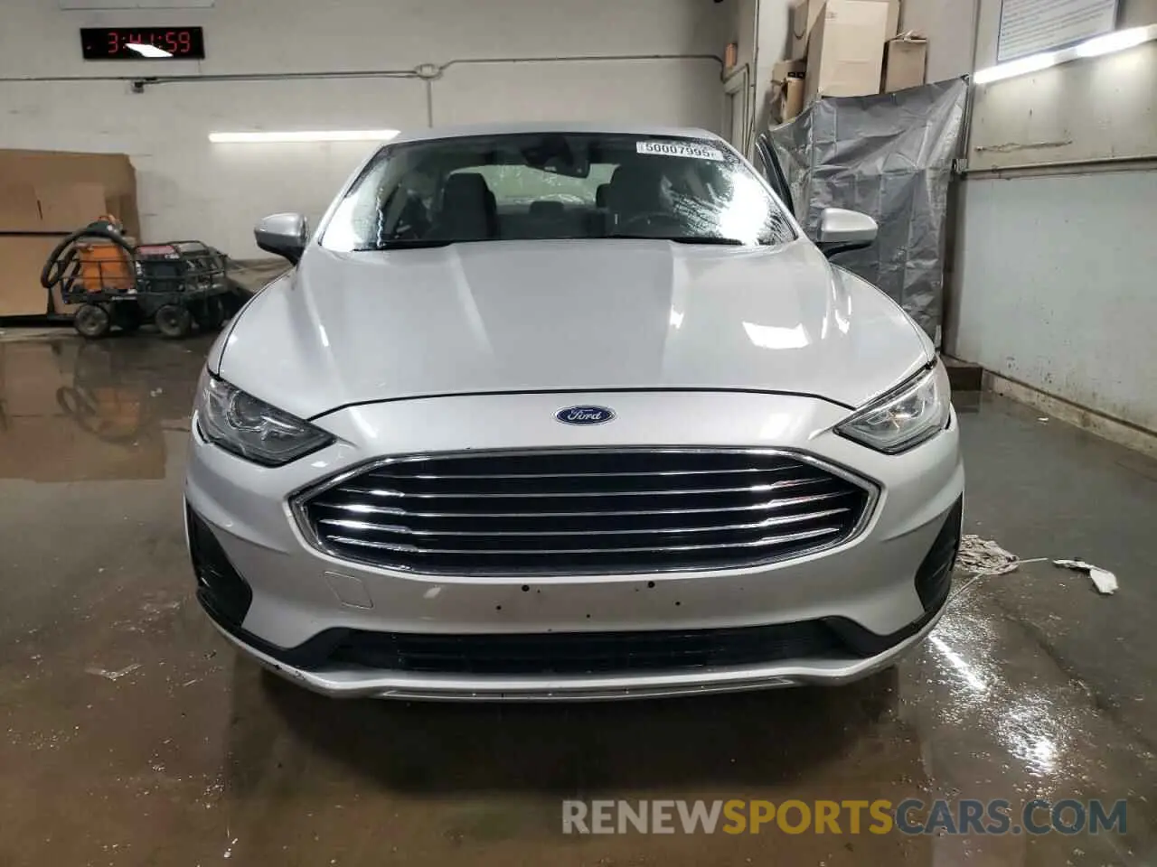 5 fotografías del automóvil dañado 3FA6P0LU9KR143882 FORD FUSION 2019