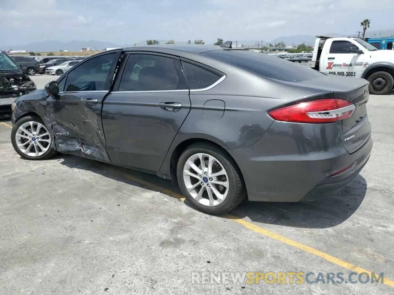 2 fotografías del automóvil dañado 3FA6P0LU9KR188398 FORD FUSION 2019