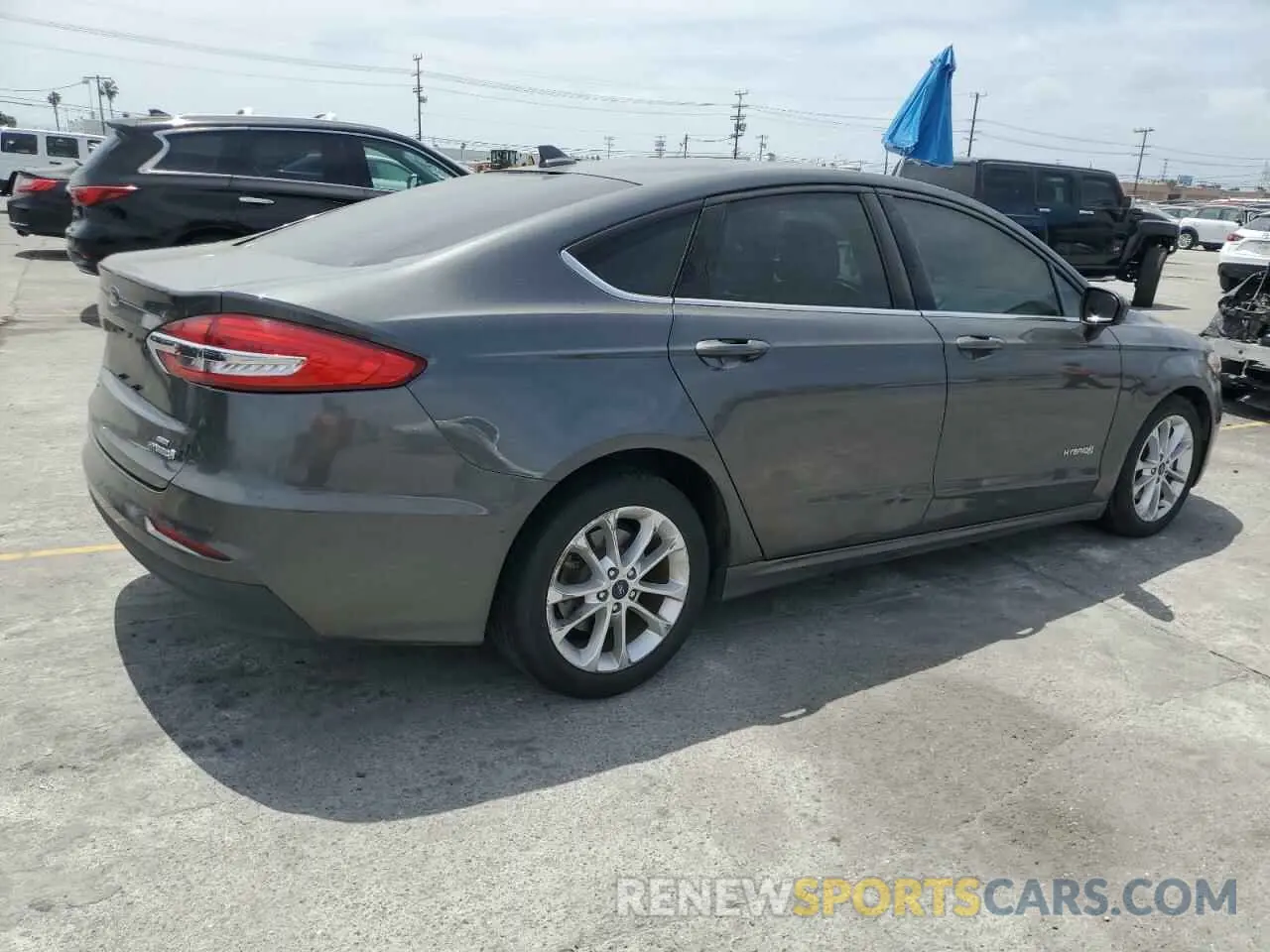 3 fotografías del automóvil dañado 3FA6P0LU9KR188398 FORD FUSION 2019
