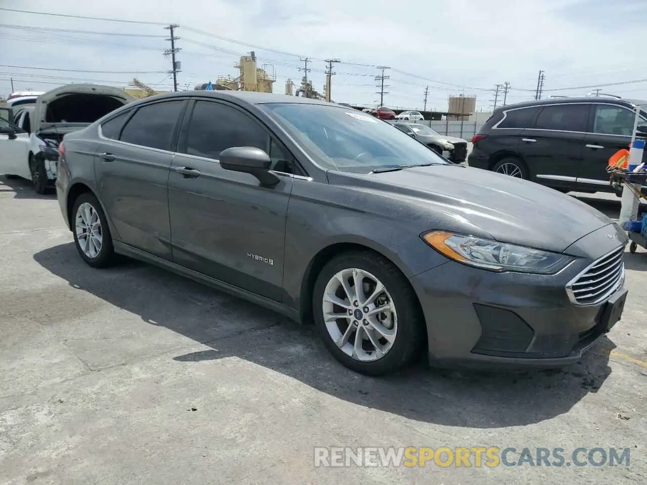 4 fotografías del automóvil dañado 3FA6P0LU9KR188398 FORD FUSION 2019