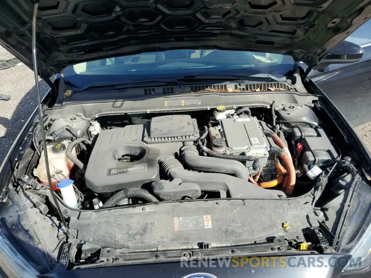 11 fotografías del automóvil dañado 3FA6P0LU9KR193763 FORD FUSION 2019