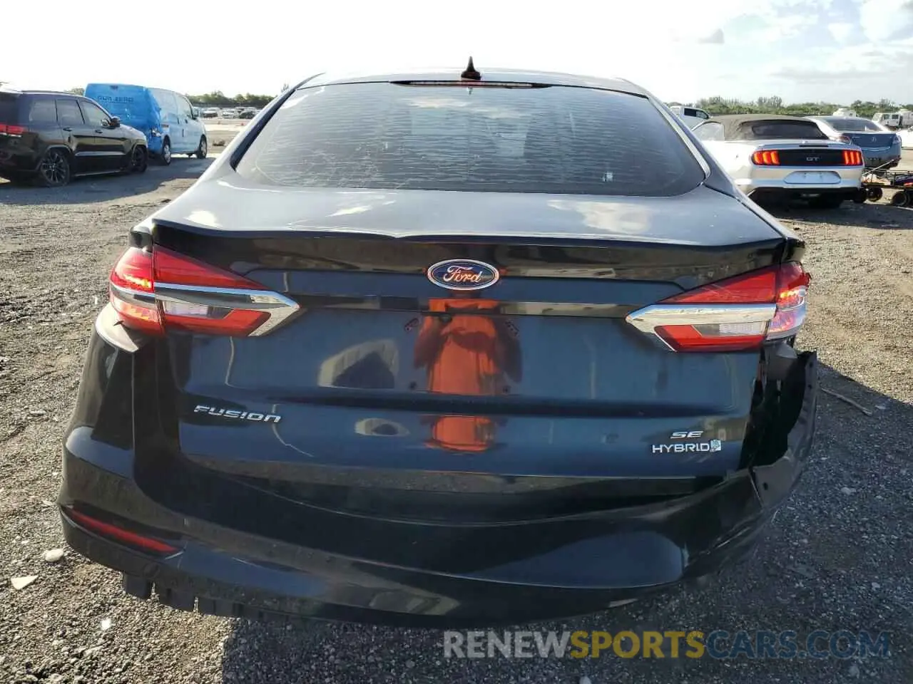 6 fotografías del automóvil dañado 3FA6P0LU9KR193763 FORD FUSION 2019