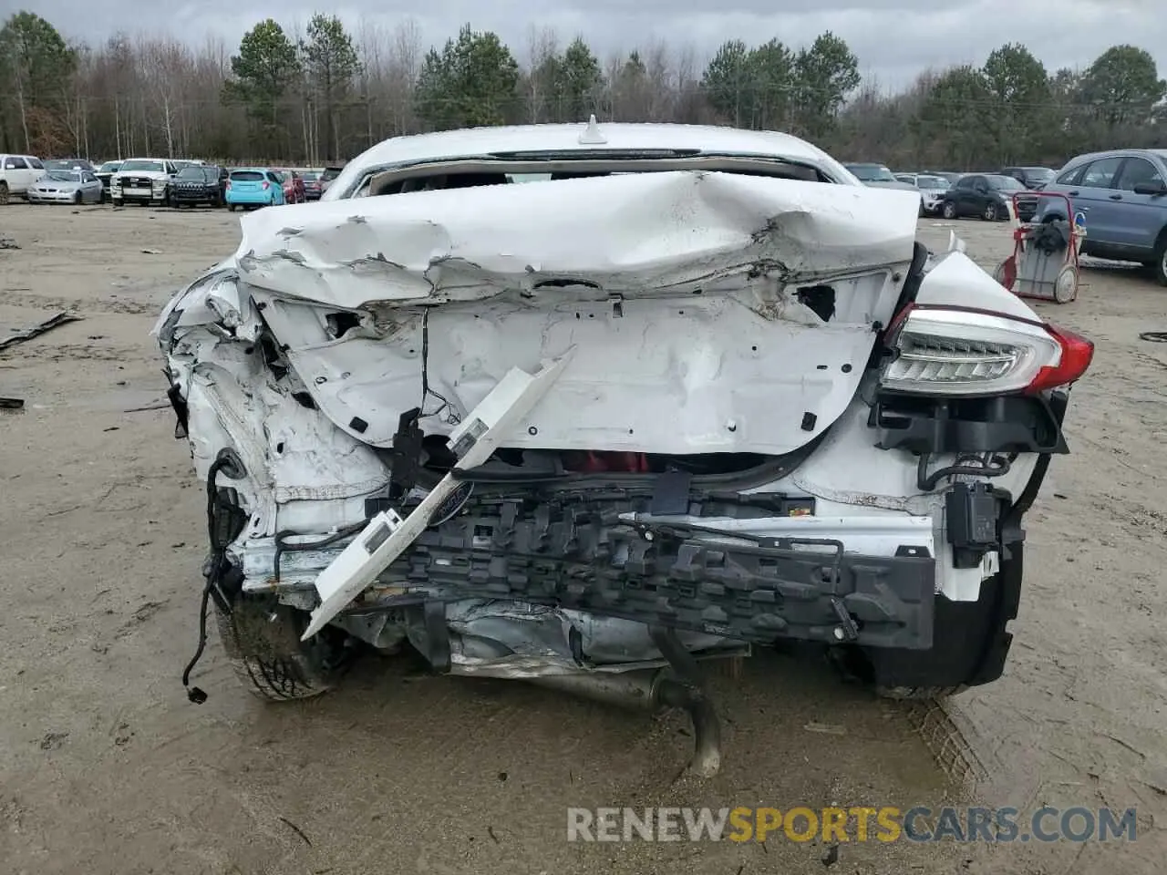 6 fotografías del automóvil dañado 3FA6P0LU9KR219214 FORD FUSION 2019